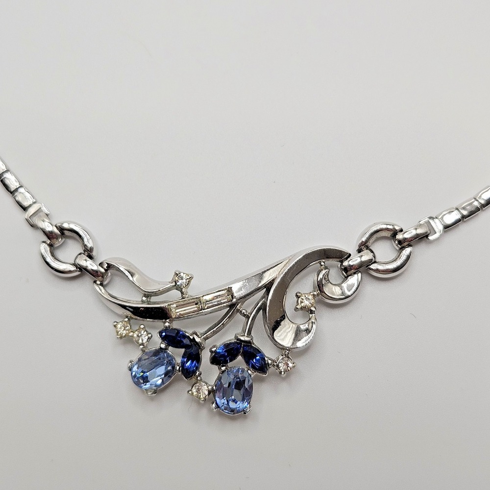 Vintage Crown Trifari Necklace Blue Rhinestone Flower Silver Tone 16"